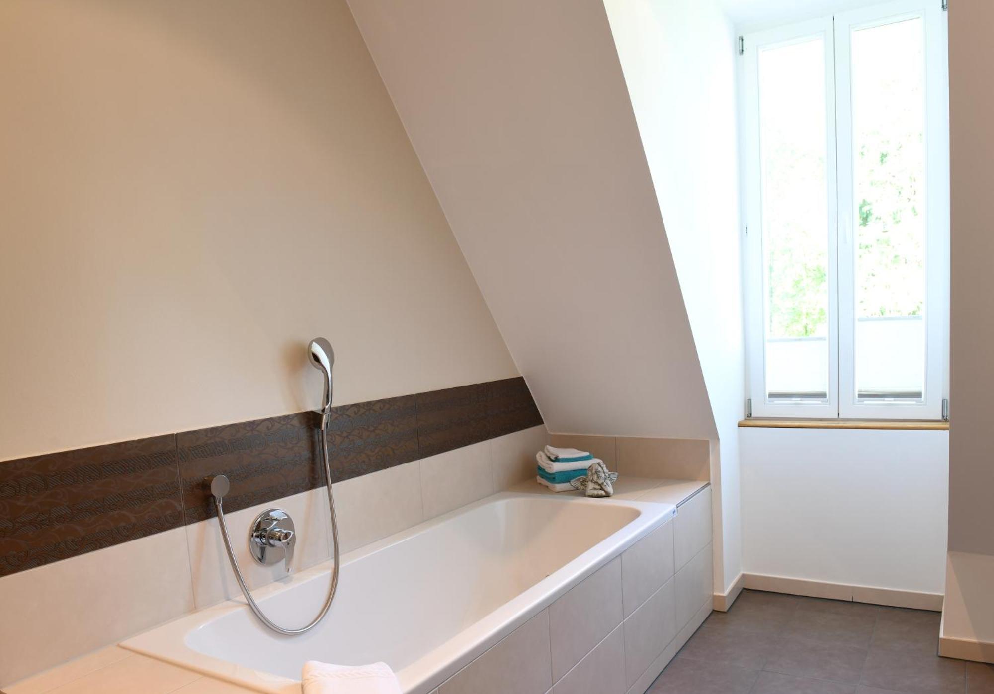 Haus Keppelborg: Zi Elisabeth Mit Burgmauerblick Apartment Heek Ngoại thất bức ảnh